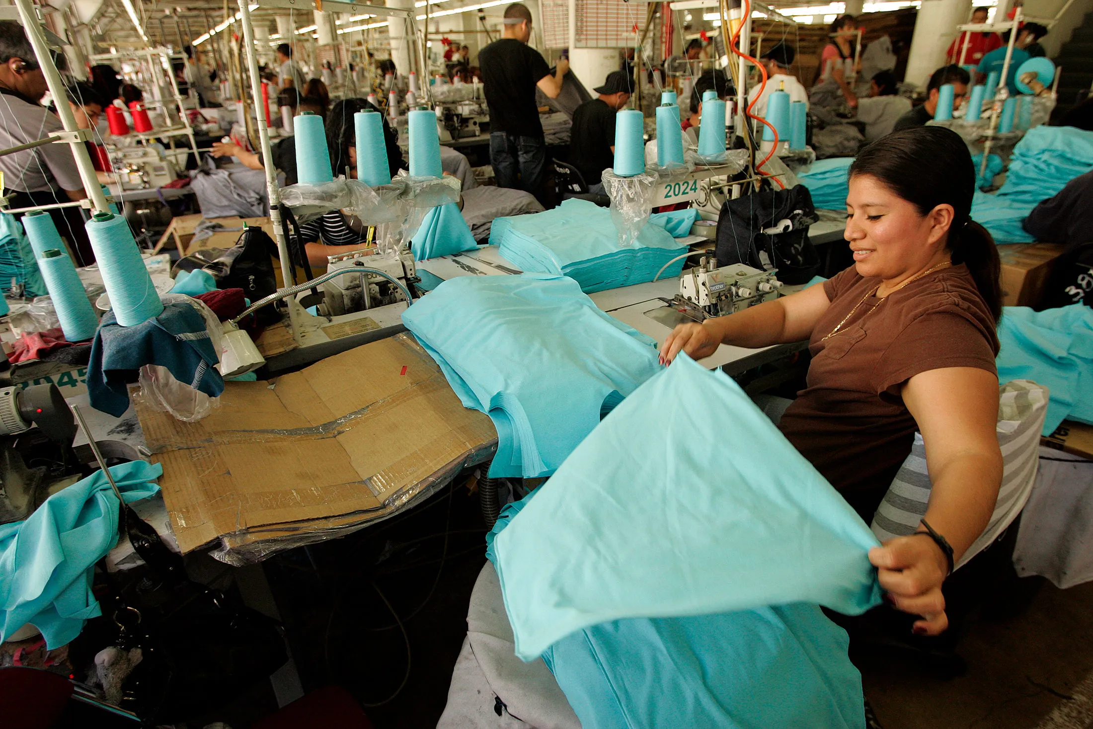 Leading Women’s Apparel Clothes Factory in China