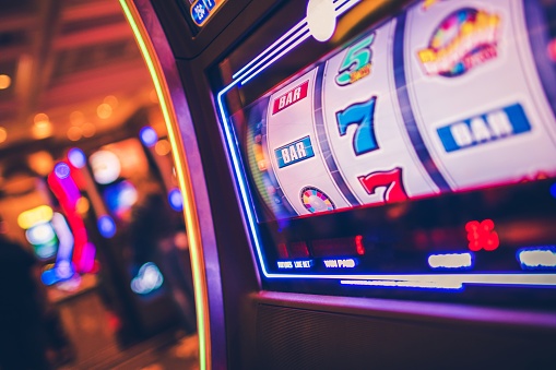 Kaisar 888 Slot Online Terbaik dengan Peluang Menang Besar