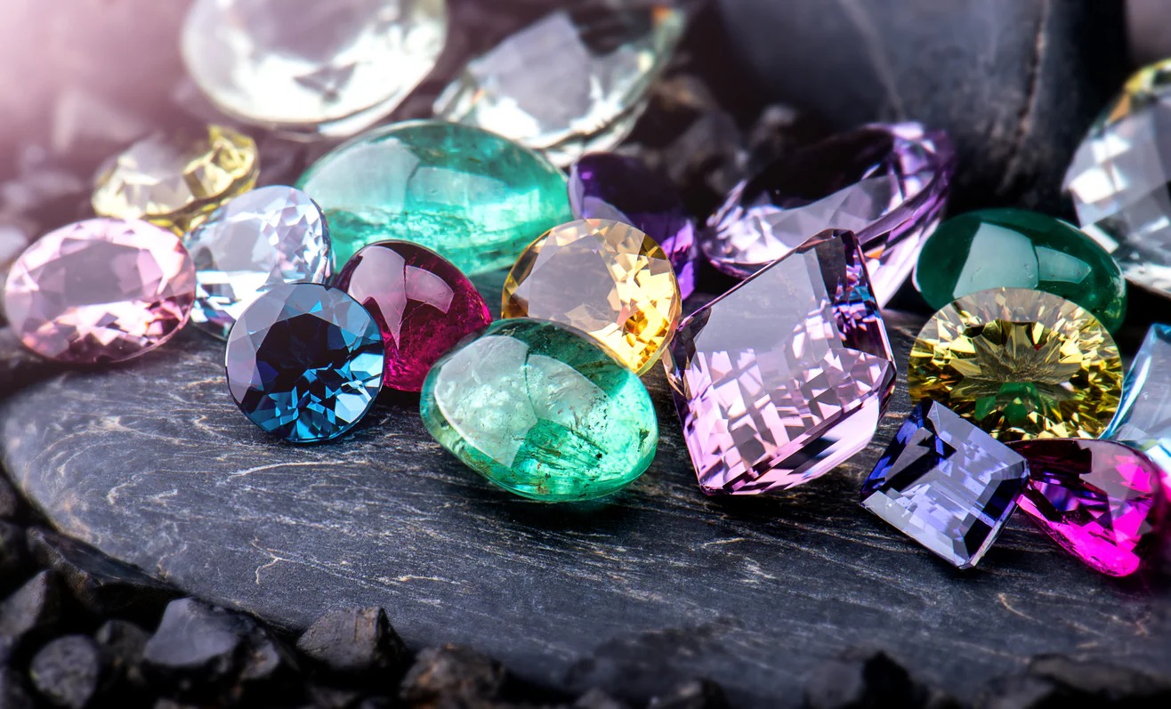 Teal Sapphire for Engagement – Perfect Choices at Nash Gems