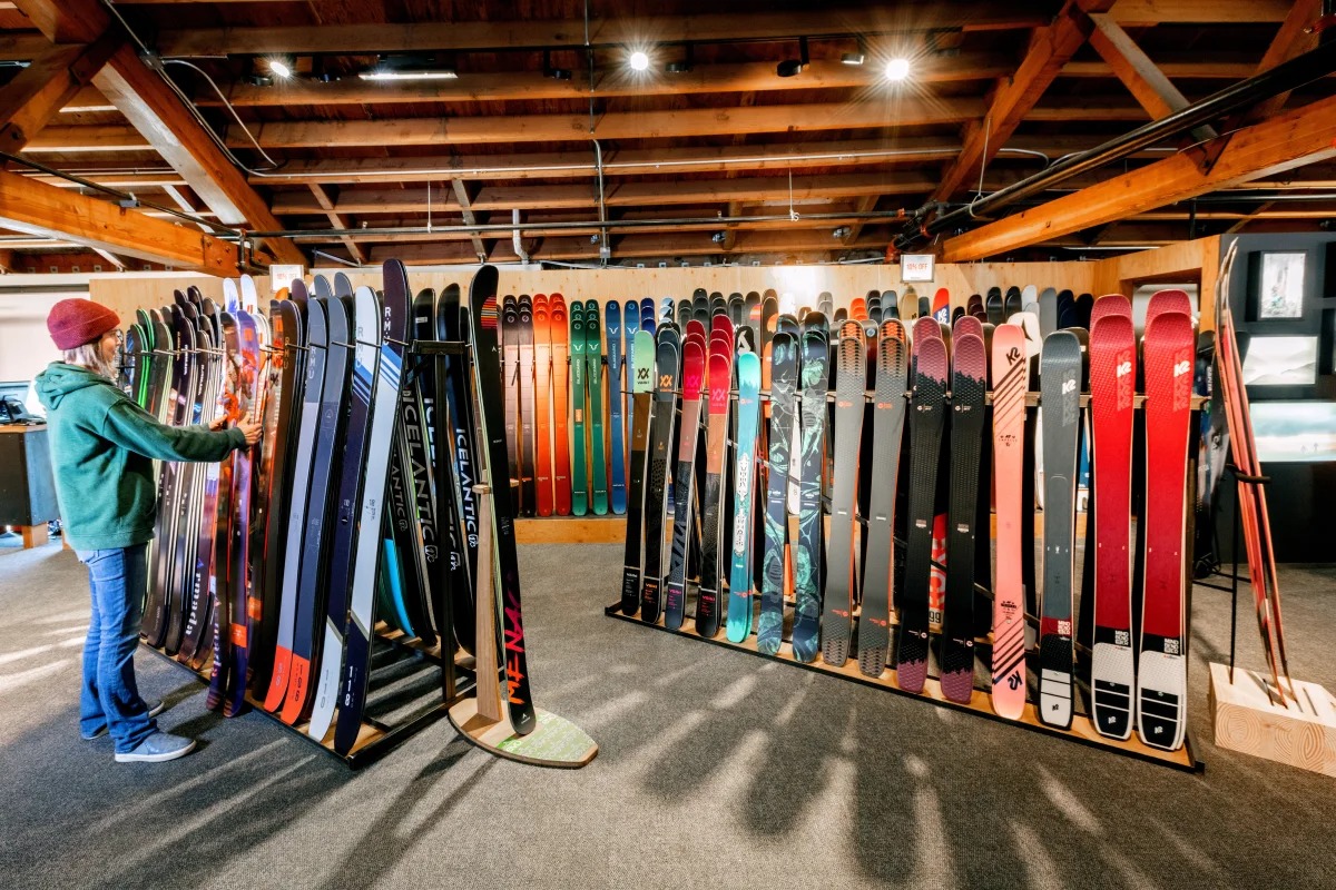 Ski Shop Andover, MA – Your Local Ski Shop Andover, MA for Skiing Excellence