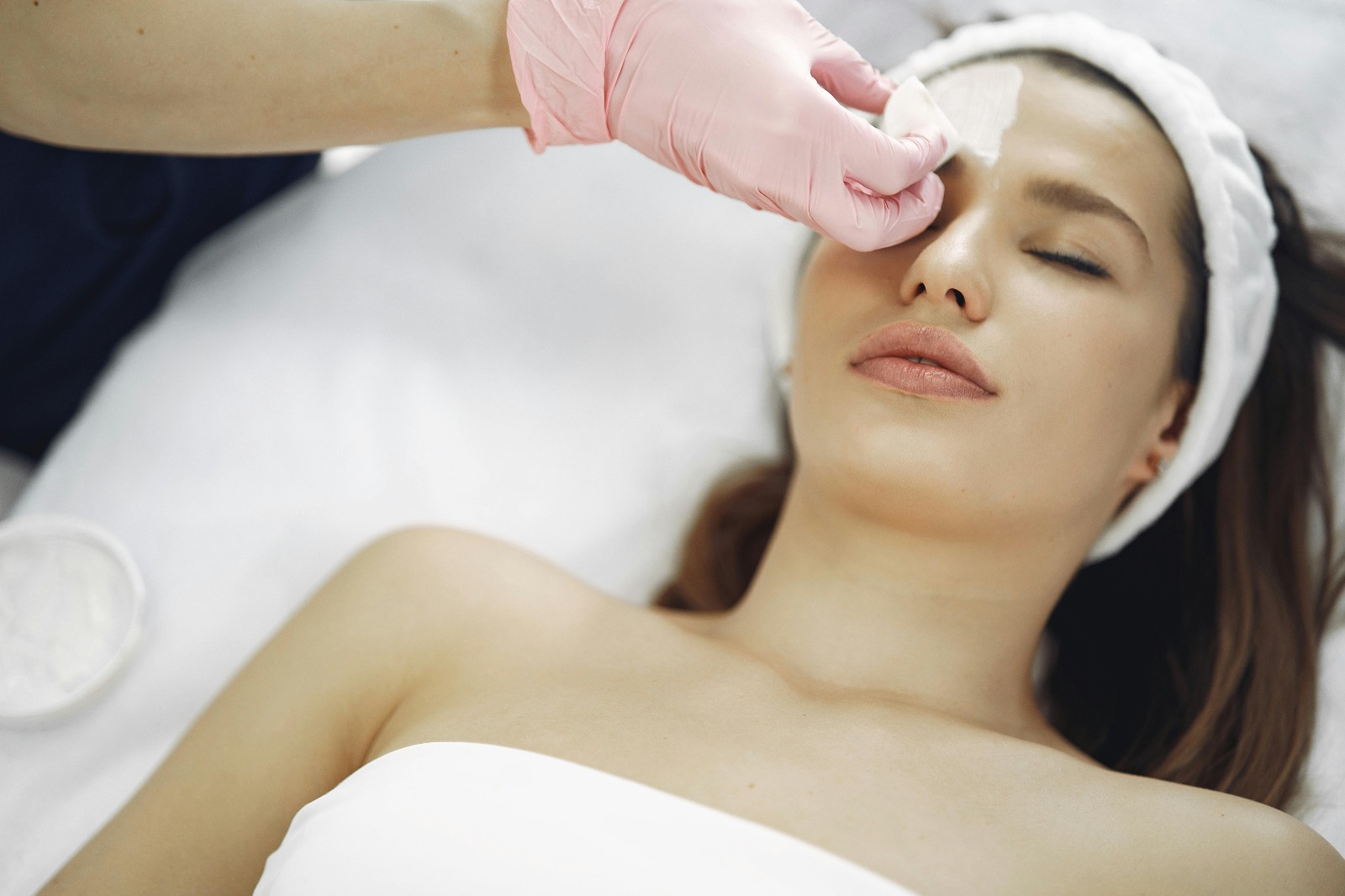 Book Acne Treatment Today for a Clear, Beautiful Complexion