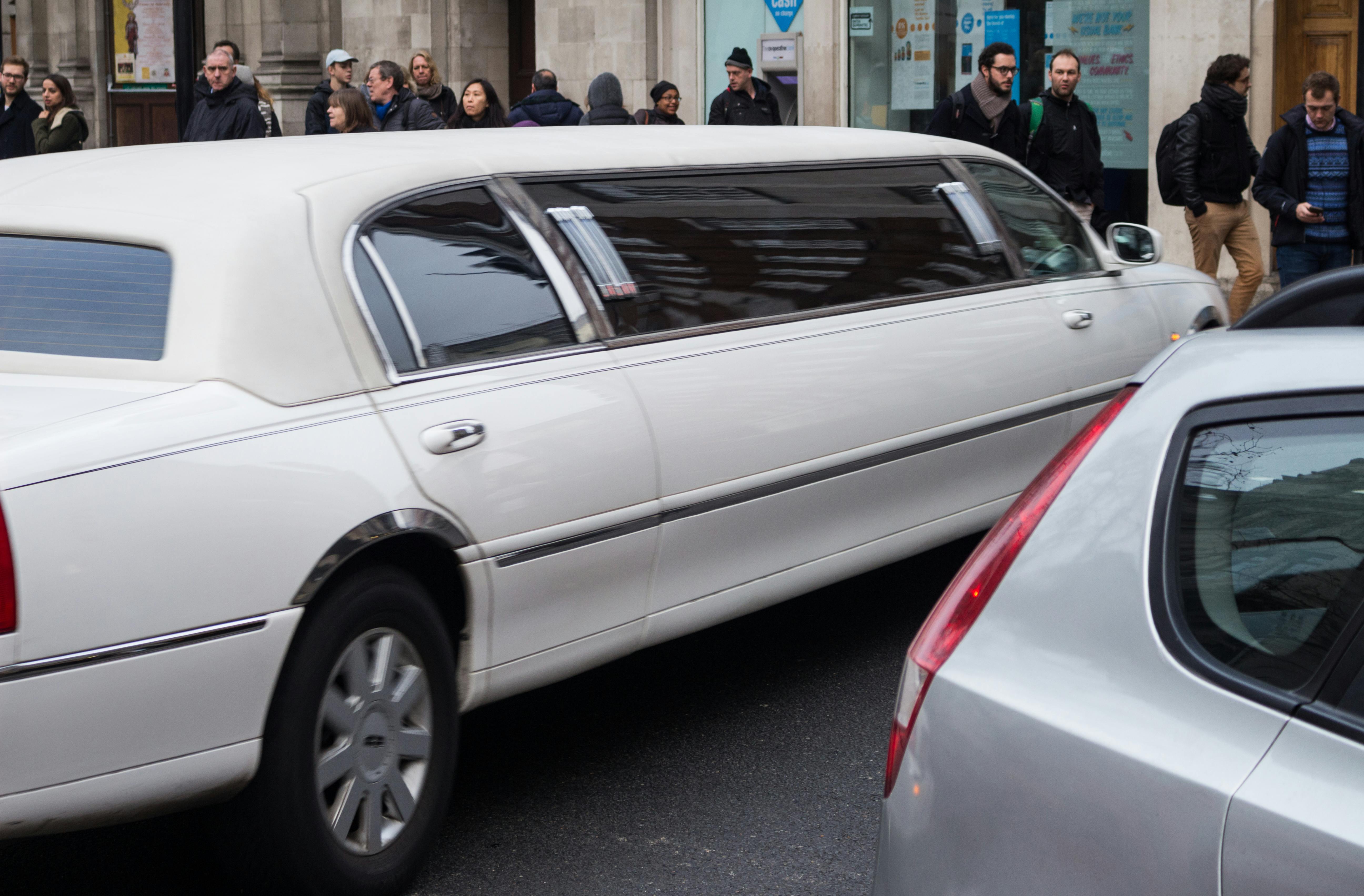 Why Wine tour limo packages Are a Must for Wine Lovers