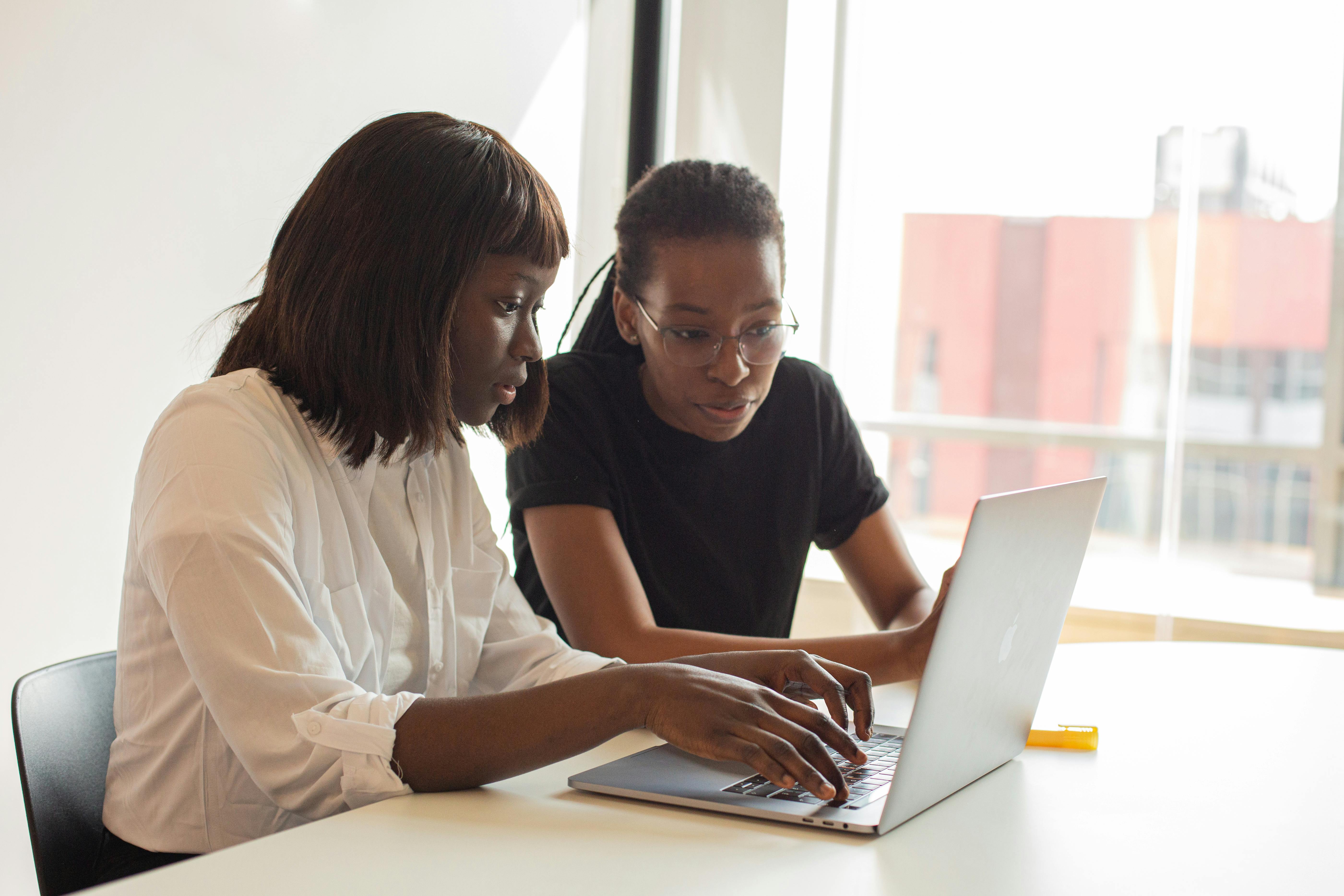 Agencia Hubspot Solutions for Customer-Focused Businesses